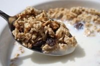 Granola breakfast cereal: a good source of vegetarian protein